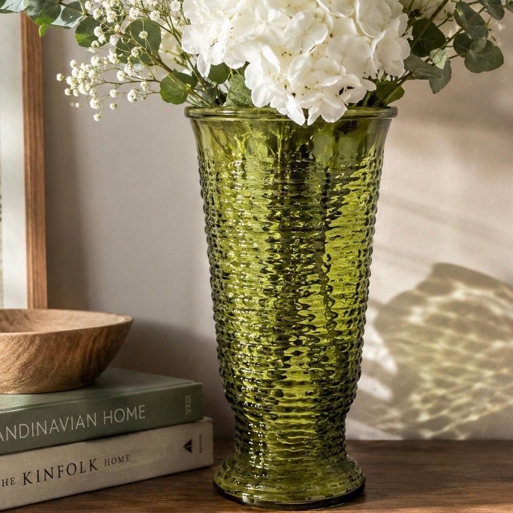 VTG Anchor Hocking Soreno Avocado Green Glass Vase Textured Footed MCM Boho 8"